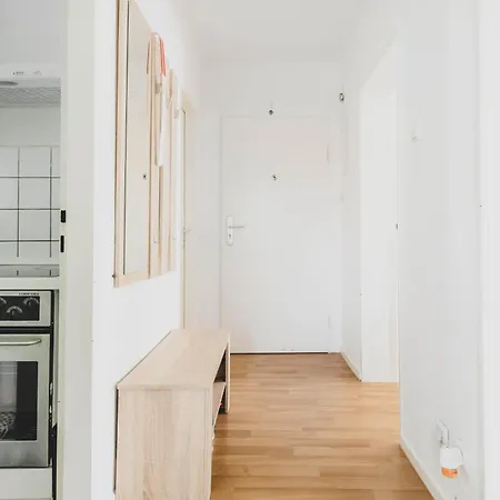Mittelfeld 1-3 Bedroom Apartments, 15-20 Min Walk To Exhibition, Free Wifi * Hannover